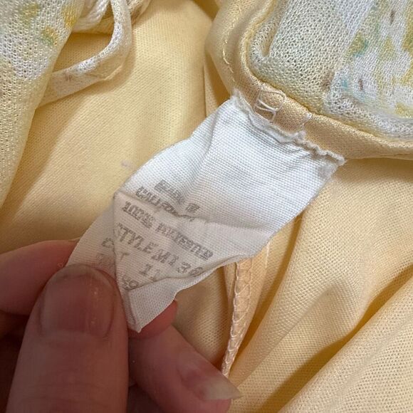 Vintage 1970s Yellow Floral Wrap Dress Angel Flutter Extra Small Stevie - Picture 4 of 7